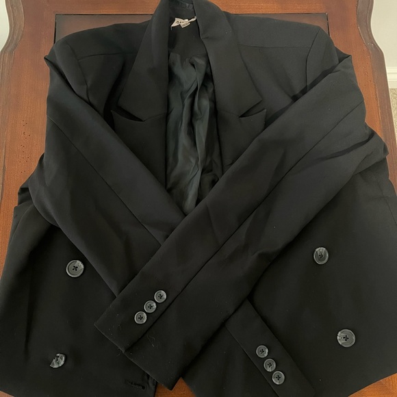 Garage Blazer - Picture 2 of 4